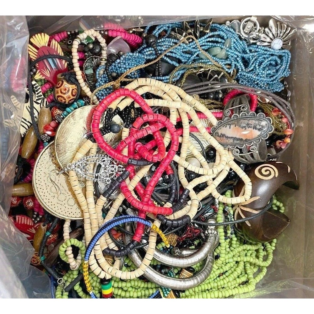 15+ Piece Mixed Fashion Costume Jewelry Lot All Wearable Modern Vintage Estate - Picture 3 of 7